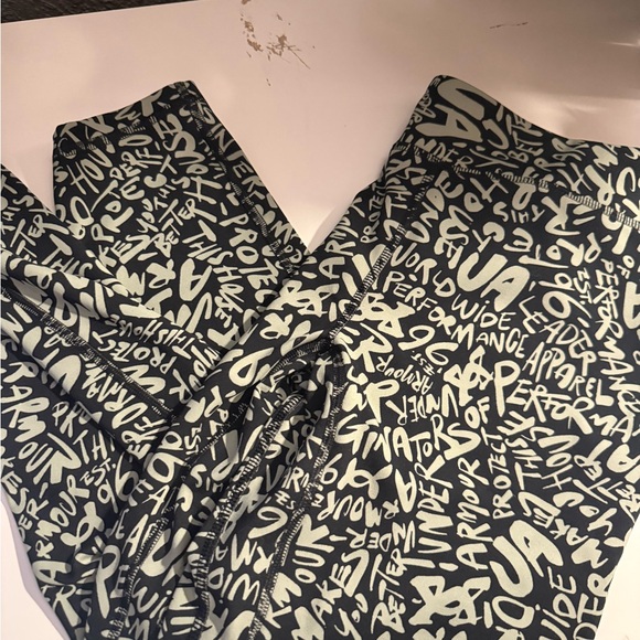 Under Armour Black and White Text Print Leggings - Picture 2 of 3